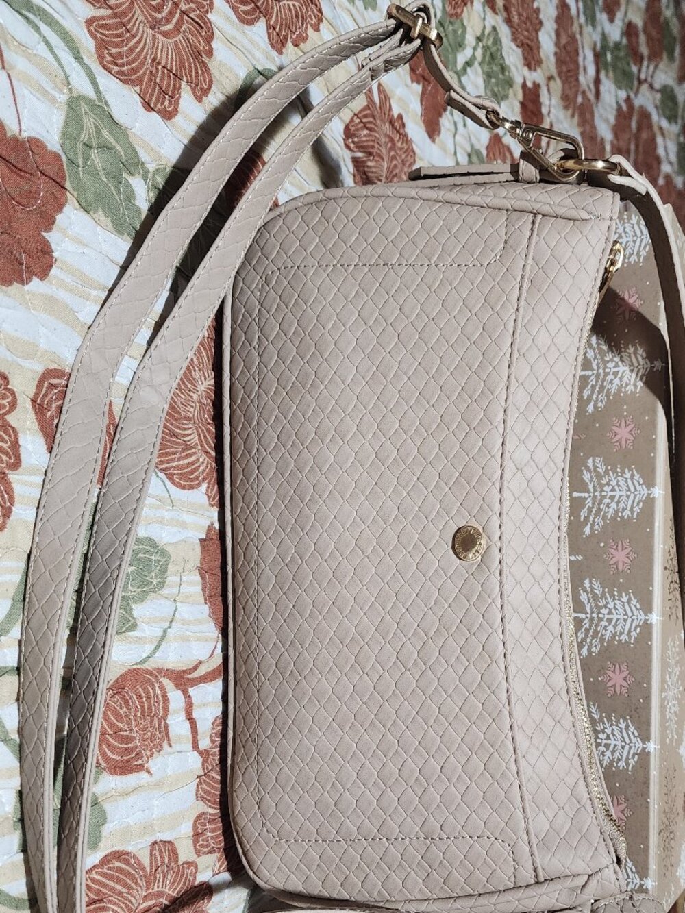 Beautiful Shoulder Tan